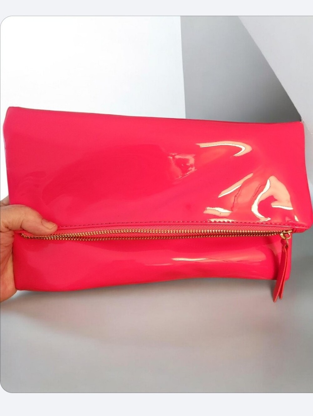 Fold-Over Patent Clutch - Hot Pink■ NWT By AKIRA》 Firm